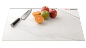 Plaque de Protection en Verre Trempé Universel et Multifonction 60x52cm avec Motif Marbre Blanc, Planche à Découper, Plateau en Verre