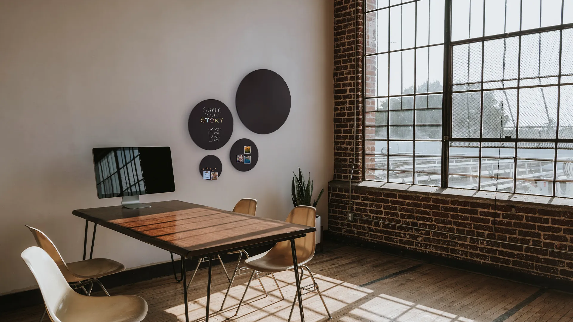 Tableau magnétique rond noir CERCLE, diamètre 80 cm – panneau magnétique sans cadre + accessoires – Image 9