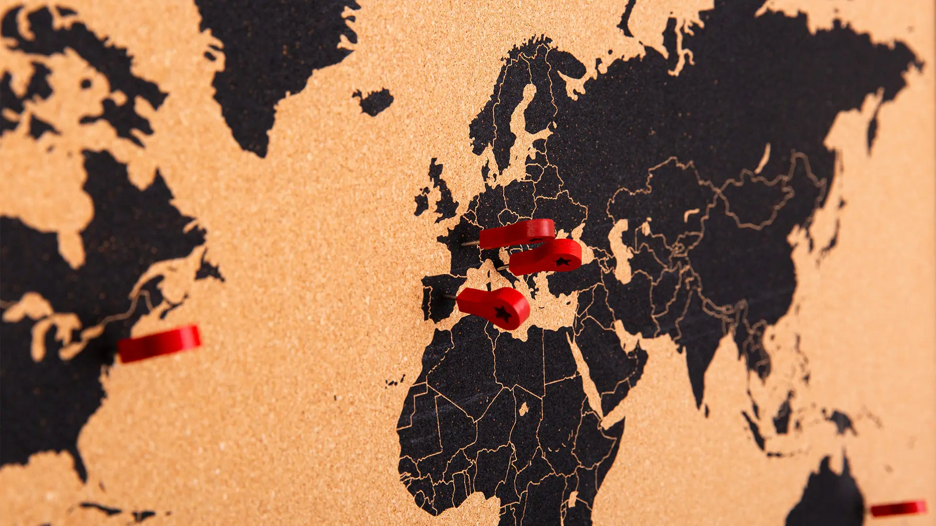 CARTE DU MONDE tableau en liège cadre en bois laqué NOIR 60x40 cm – Image 7