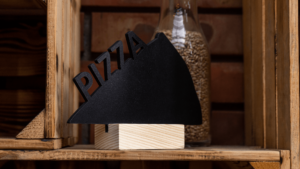 Tableau à Craie Noir Double Face à Poser sur Table avec Base en Bois en Forme de Pizza, Lot de 4 Pièces
