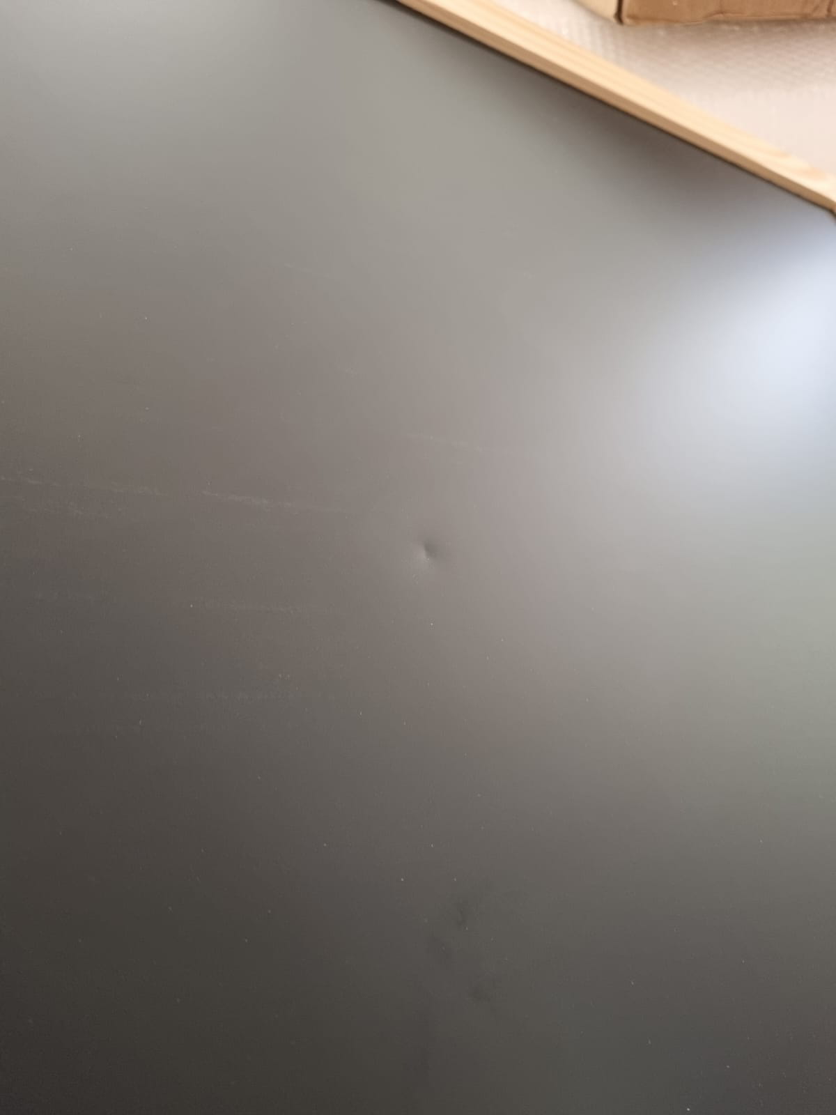 OUTLET Tableau Magnétique en Métal à Craie Noir 90x60 cm, MetalBoards pour tout type d'Aimants