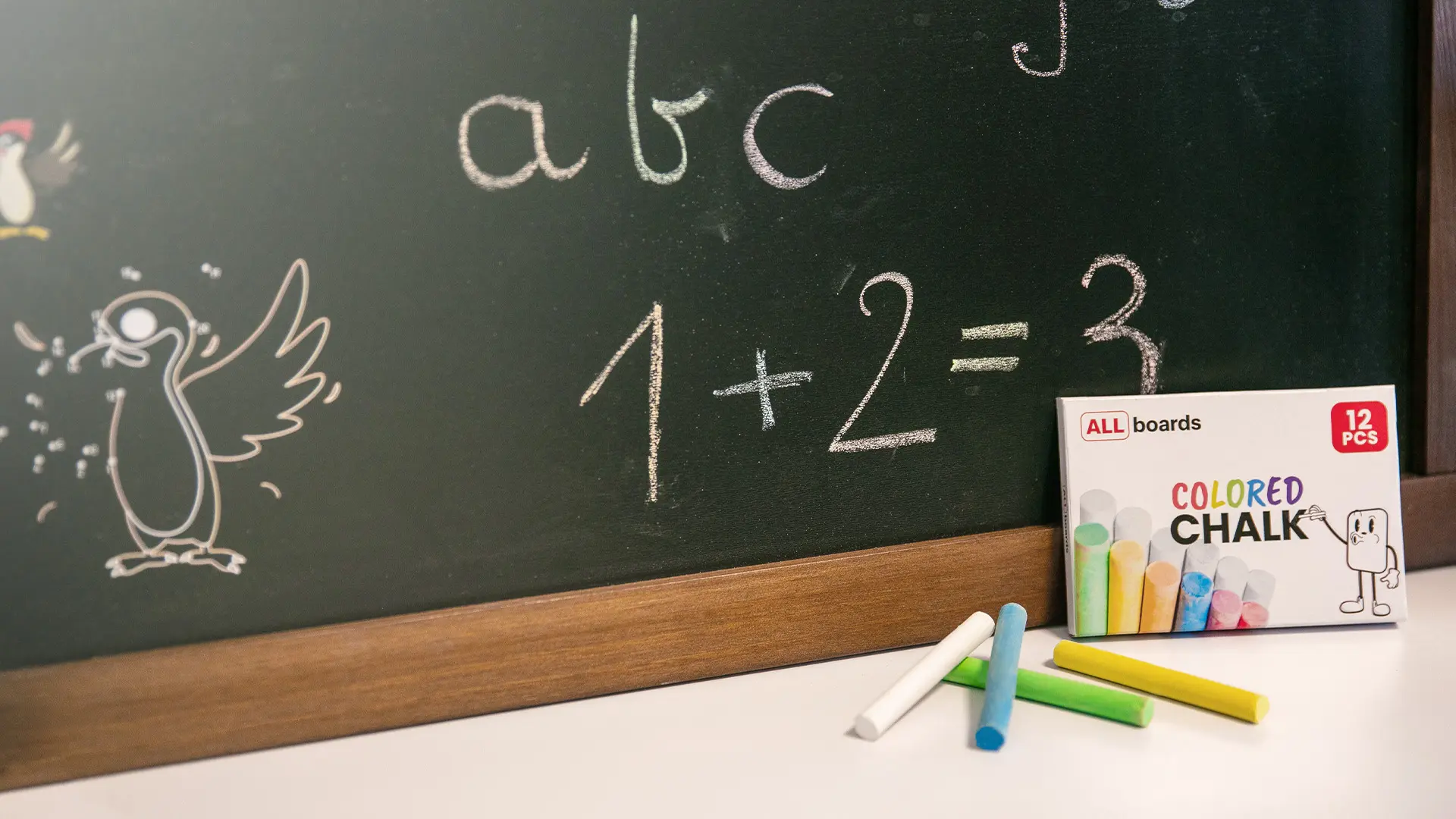 Craies pour tableau à craie – lot de 12 pièces : 6 blanches + 6 couleurs