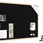 Tableau en feutre 90x60 cm, noir, avec cadre en bois laqué