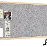 Tableau en feutre 100x40 cm, gris clair, avec cadre en bois laqué